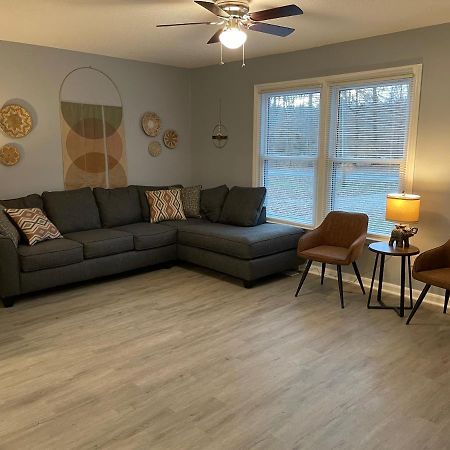 Remodeled Cottage With Sunroom Манчестер Экстерьер фото